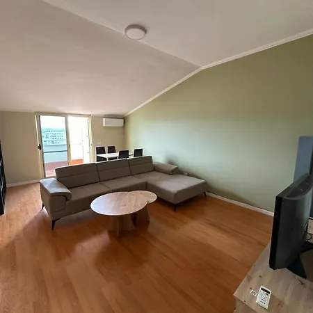 Panorama City Loft *